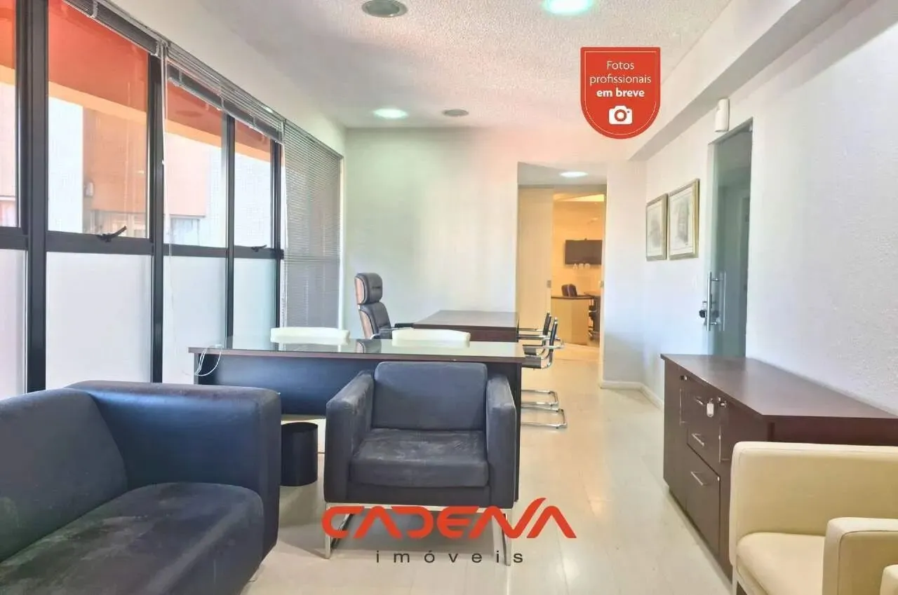 Conjunto comercial com 5 salas e 3 vagas para aluguel no Bigorrilho