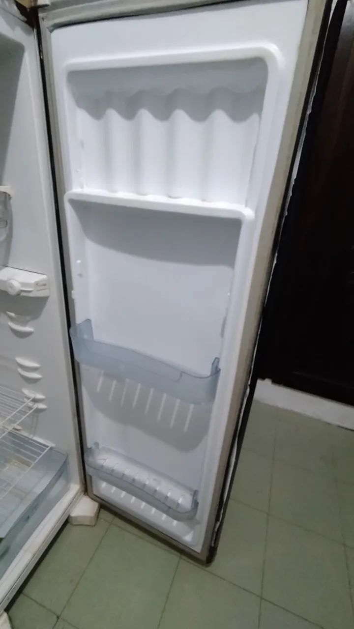 Geladeira para retirada de peças  - Foto 4