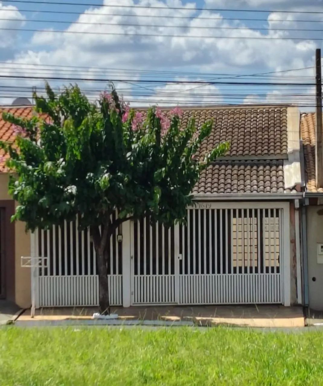 Casa em Avenida, excelente Ponto Comercial