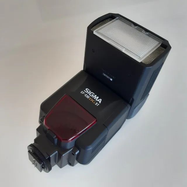 Flash Sigma EF-530 DG-ST para Câmeras Canon