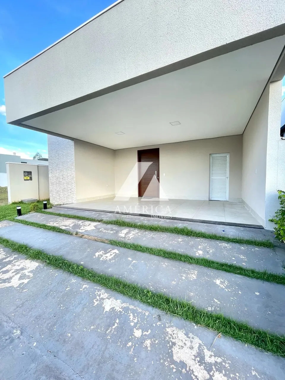 Casa Térrea para aluguel no Primor das Torres com 134 metros quadrados com 3 suítes