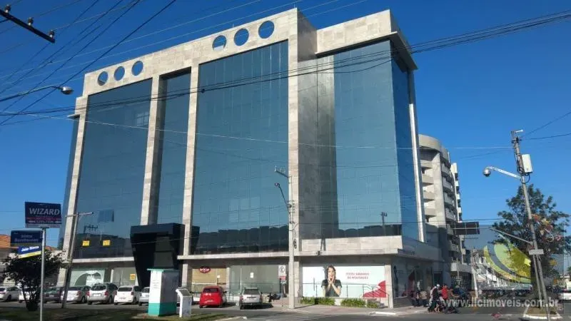 Sala Comercial/Nova para Locação em Imbituba, Centro, 1 banheiro, 1 vaga