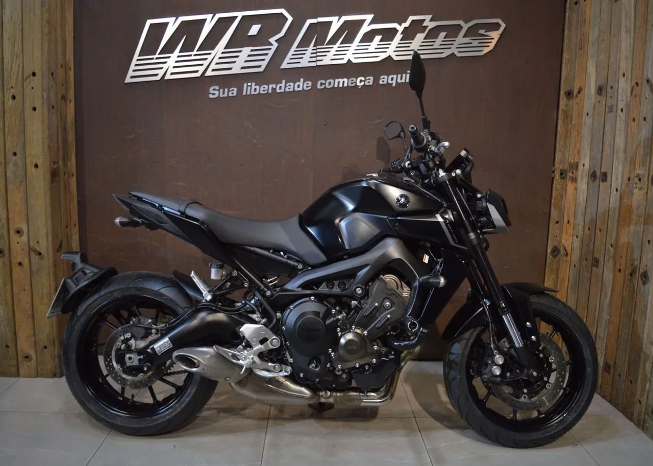 YAMAHA MT-09 