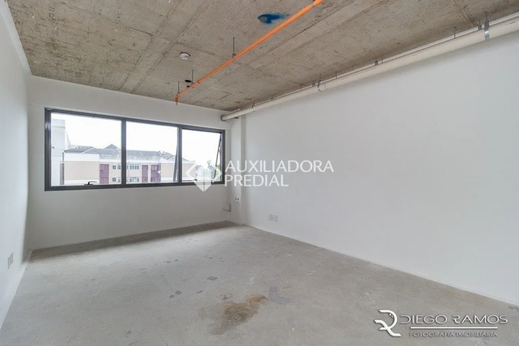 Comercial no bairro Passo da Areia