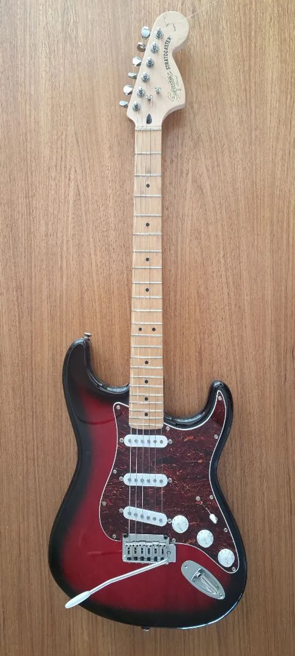 squier stratocaster standard