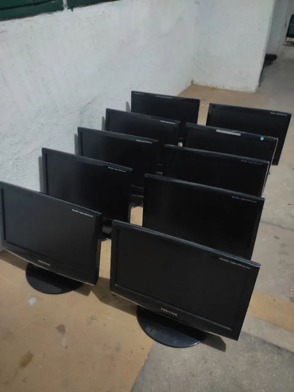 Monitor 16 polegadas LG/POSITIVO