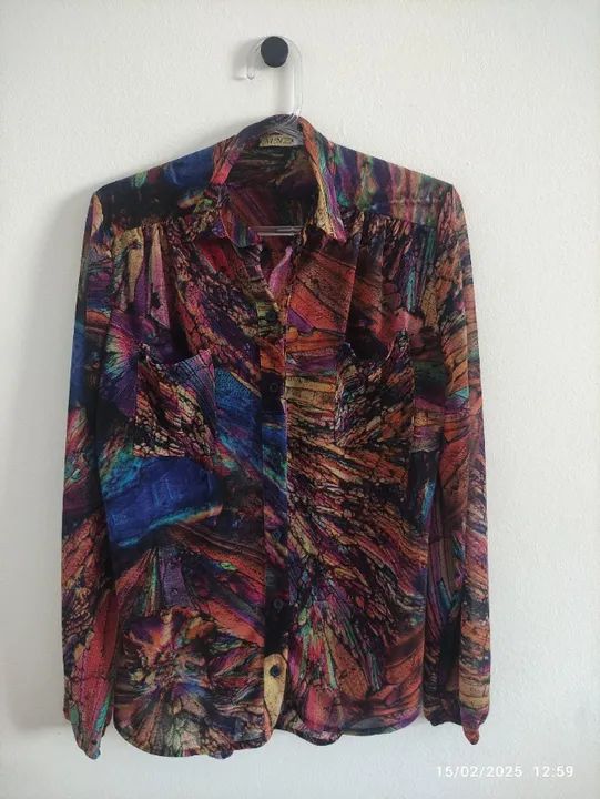Camisa Estampada Leve Transparência