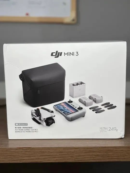 Drone DJI Mini 3 Fly More Combo