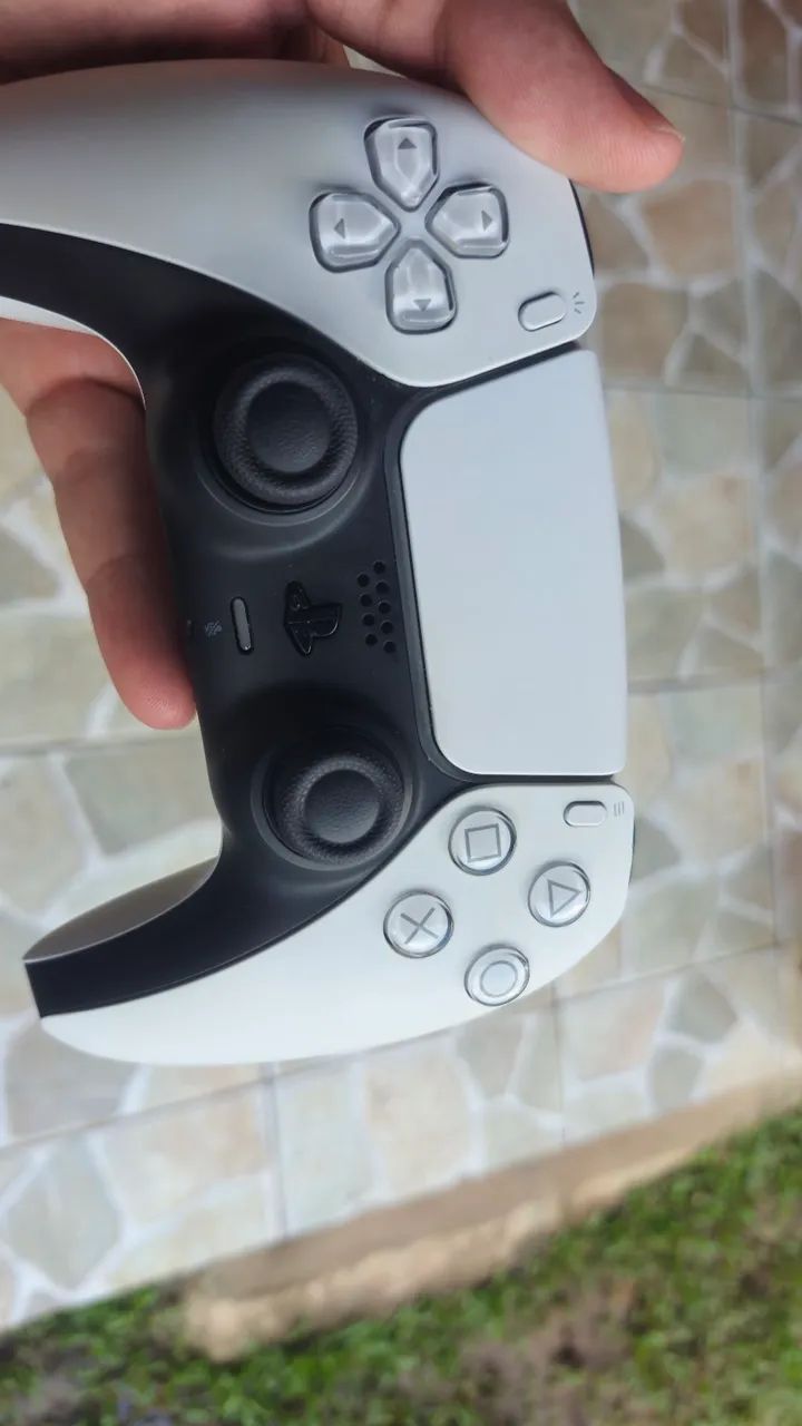 Controle DualSense Branco para PS5.