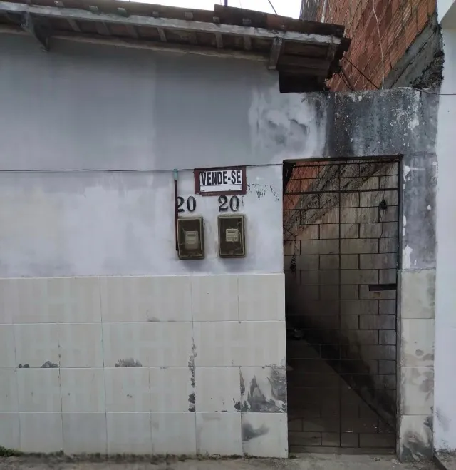 Vila com 2 casas