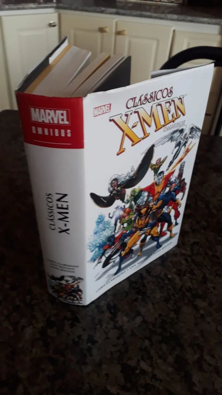 X-Men - Omnibus - Clássicos Marvel - Foto 3