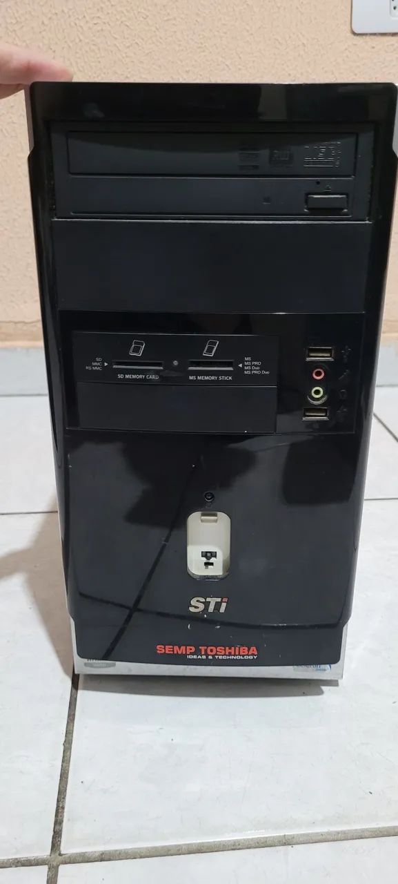 Gabinete PC escritório 