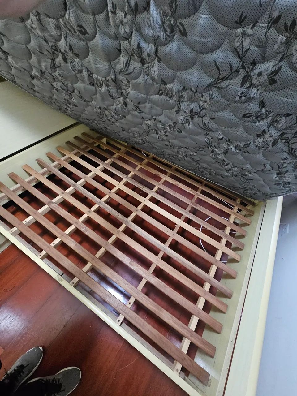 Cama de casal com colchão  - Foto 3