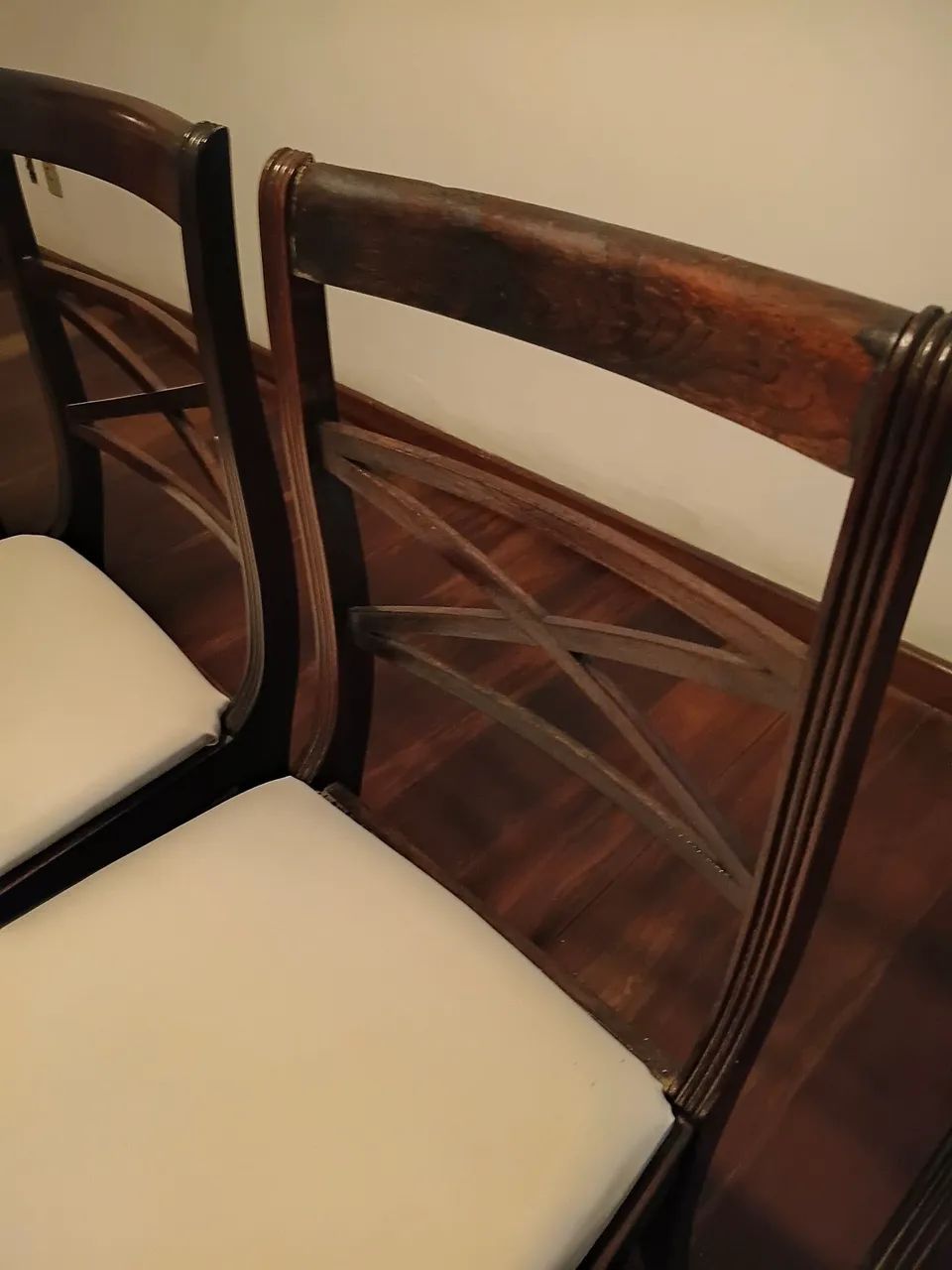 CONJUNTO de 6 CADEIRAS RETRÔ!! - Foto 3