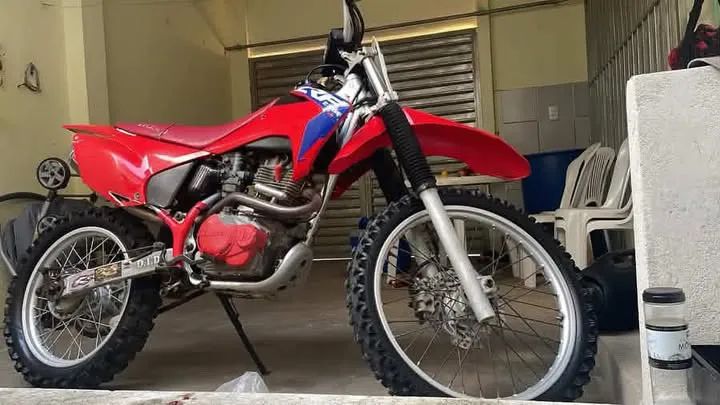 Crf  - Foto 2