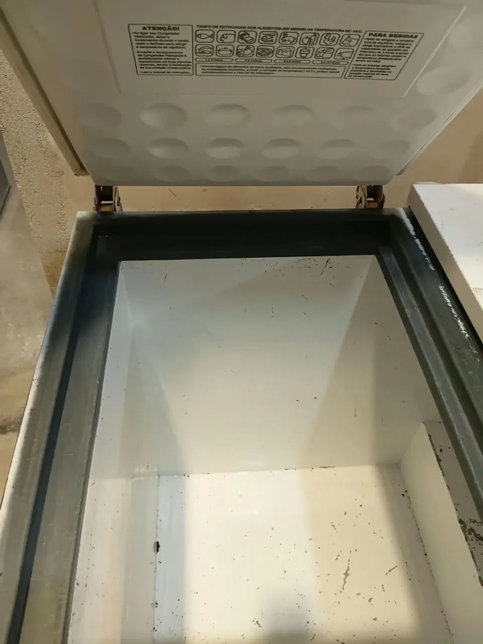 Freezer horizontal 330 litros Esmaltec - Foto 3