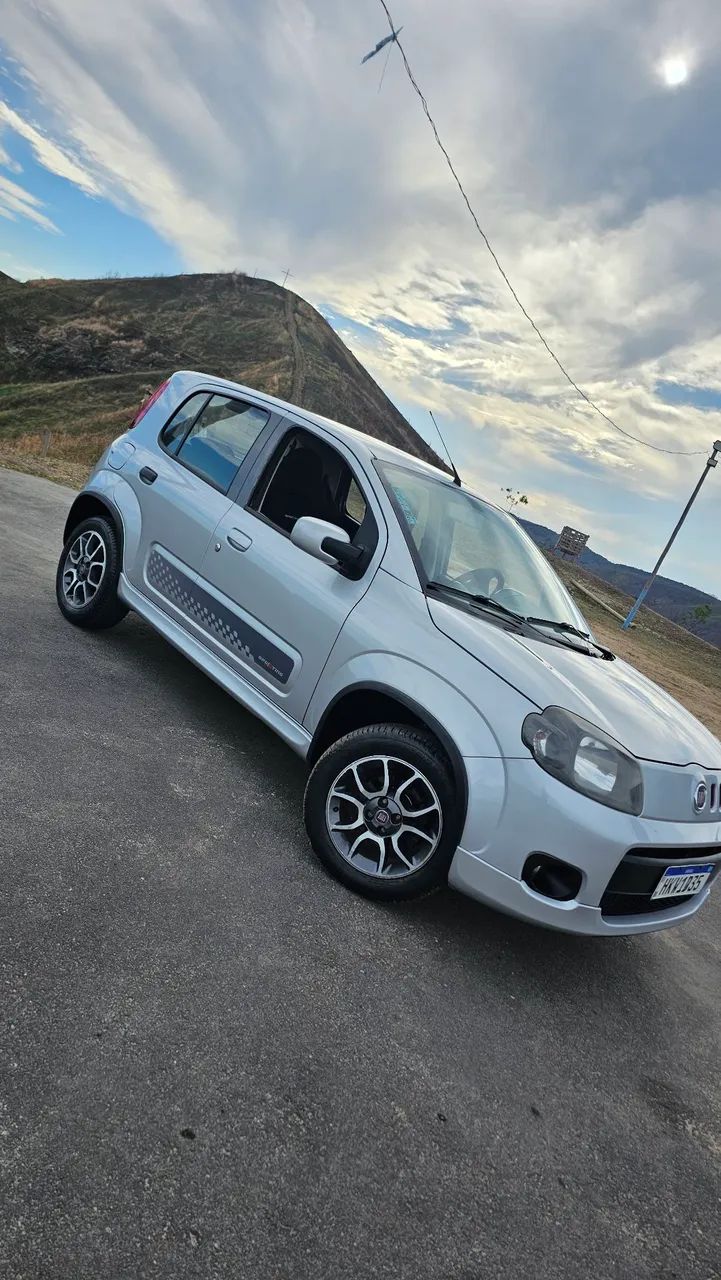 Fiat Uno SPORTING 1.4 EVO FIRE FLEX 8V 4P 2012