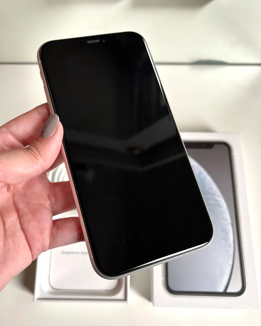iPhone XR branco 128GB (na caixa) - Foto 2
