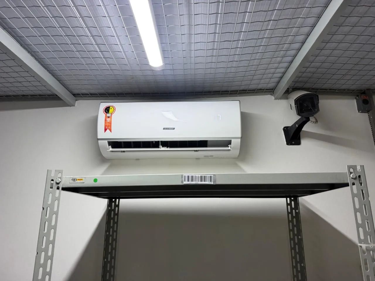 Instalação manutenção e conserto de ar condicionado split 