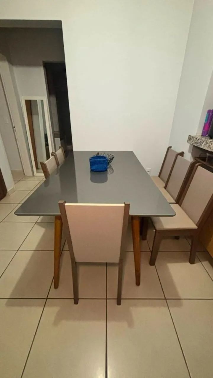Mesa de jantar 6 lugares usada  - Foto 3