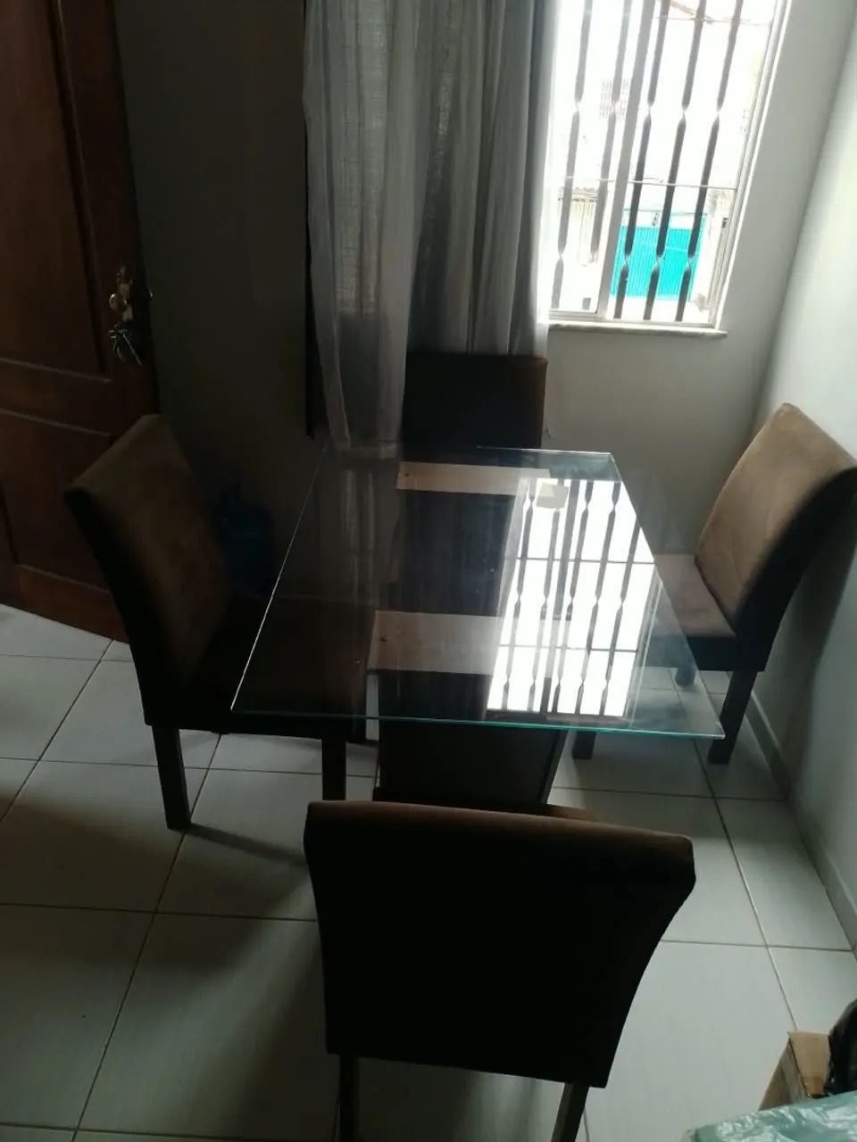 Mesa de jantar com 4 cadeiras - Foto 3