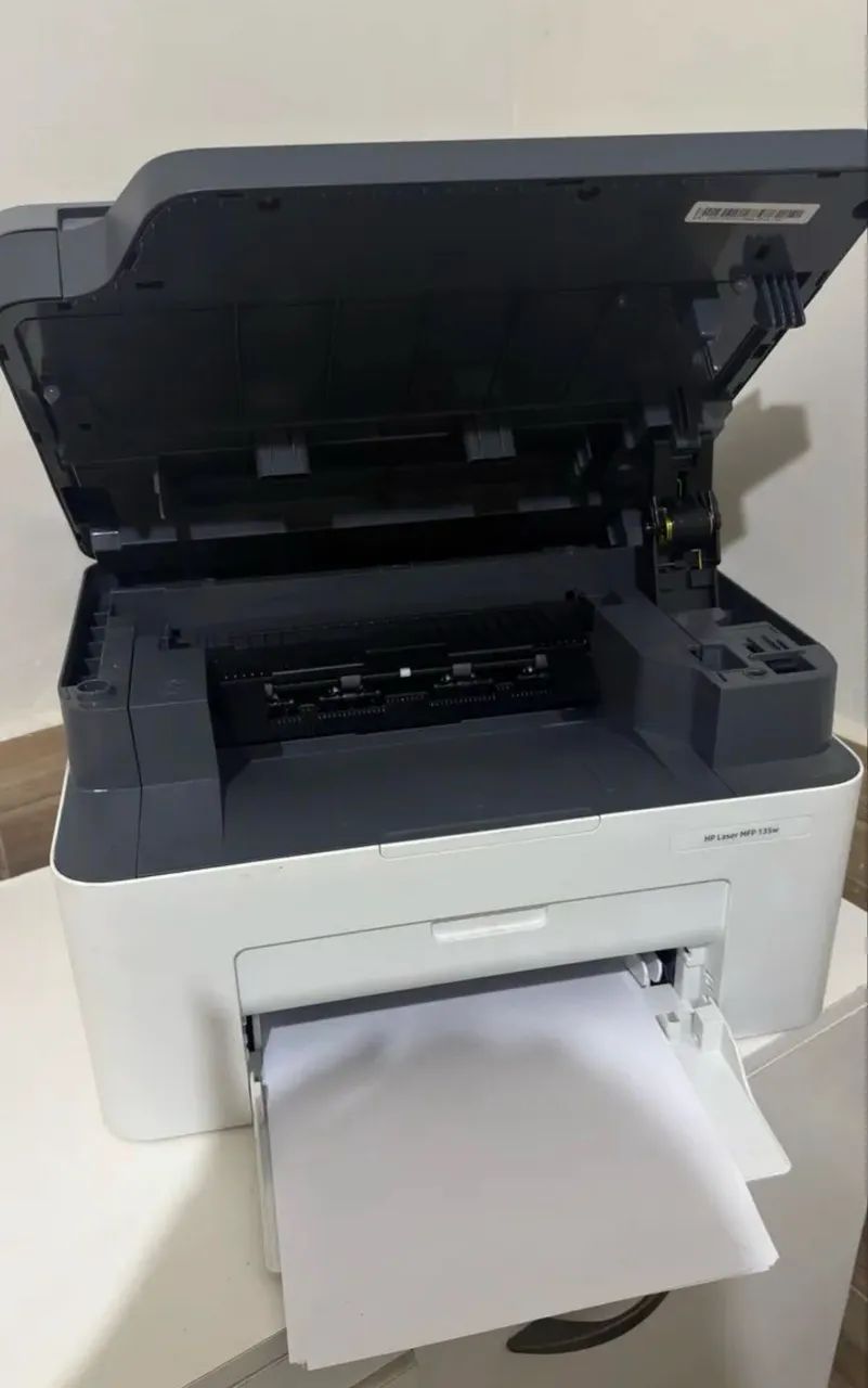 Impressora multinacional HP 135w - Foto 3