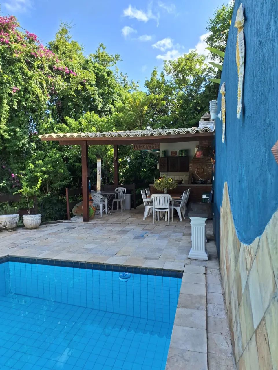 Vendo linda casa com amplo espaço interno e de lazer  - Foto 3