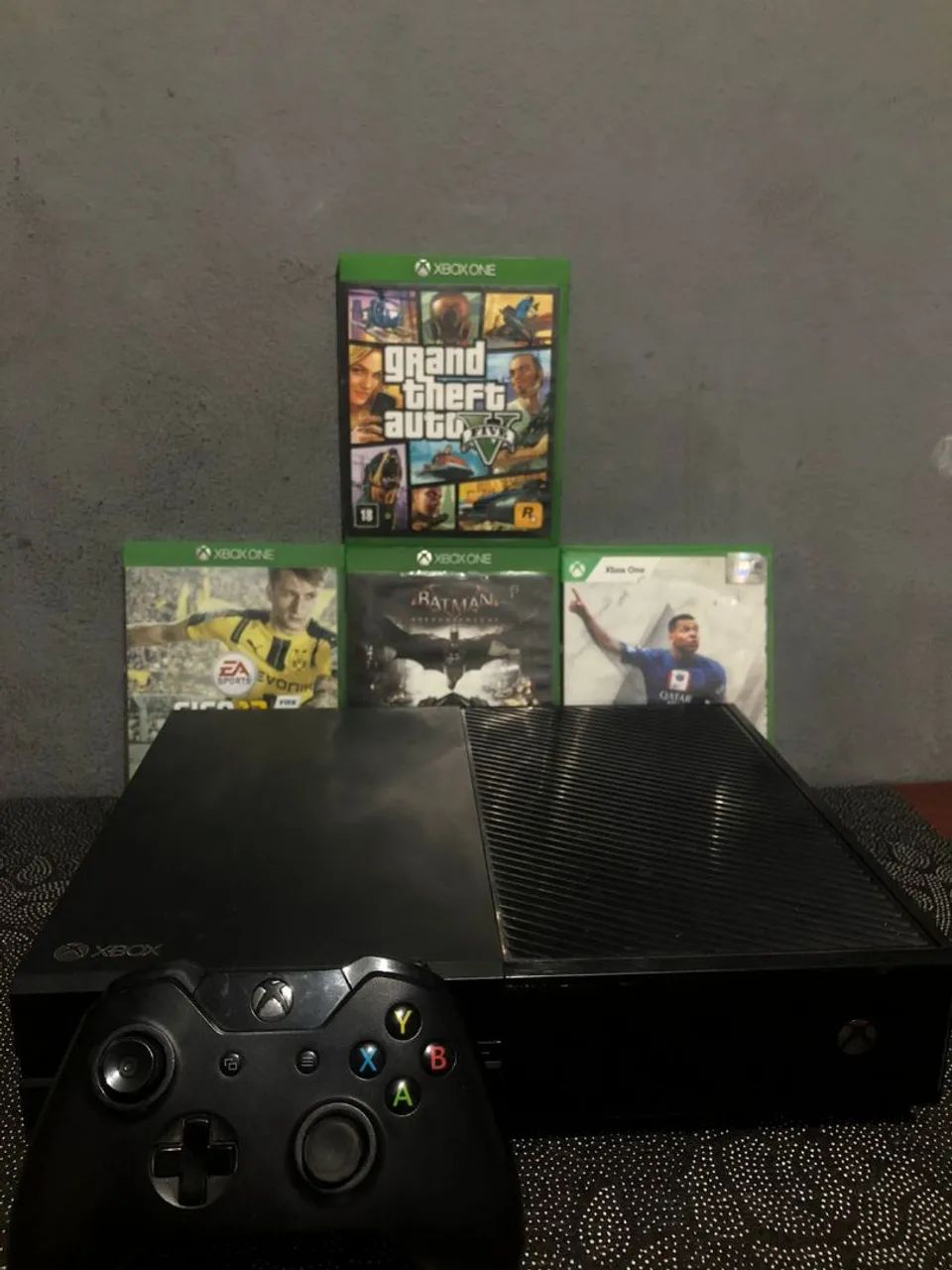Xbox one funcionando perfeitamente com jogos e controle  - Foto 5