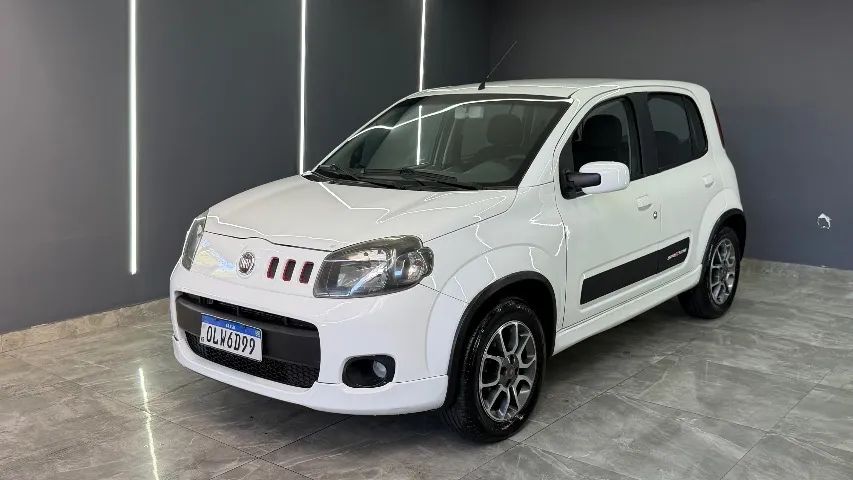 Fiat Uno Sporting 1.4 EVO Fire Flex 8V 4P 2013