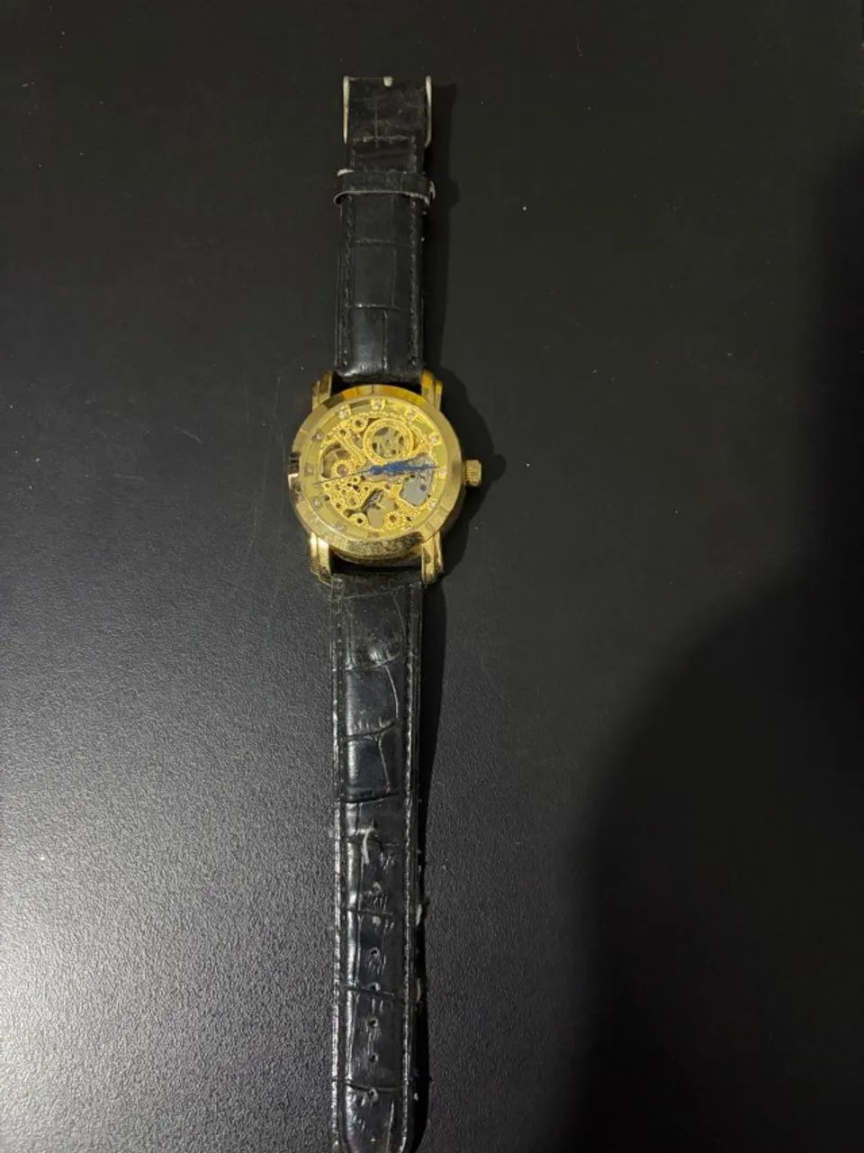 Relógio Automático Skeleton Dourado - Funciona por Movimento - Couro Preto