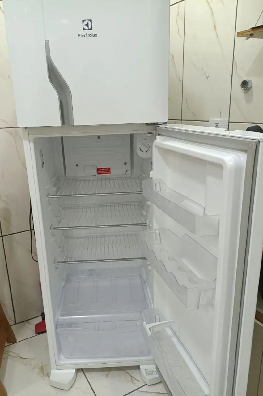 Geladeira Electrolux Cycle Defrost - Foto 3