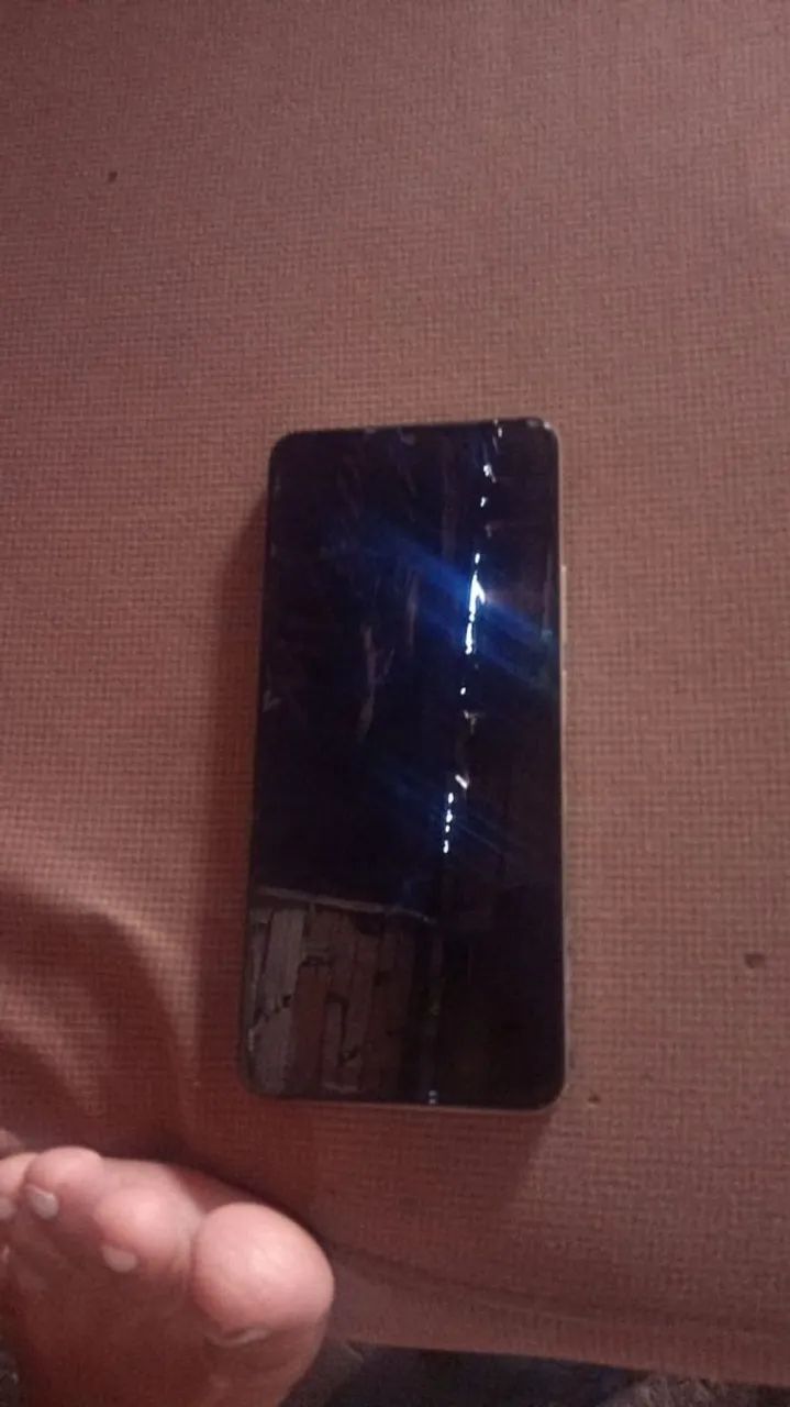 Vendo celular note 70 256 gb