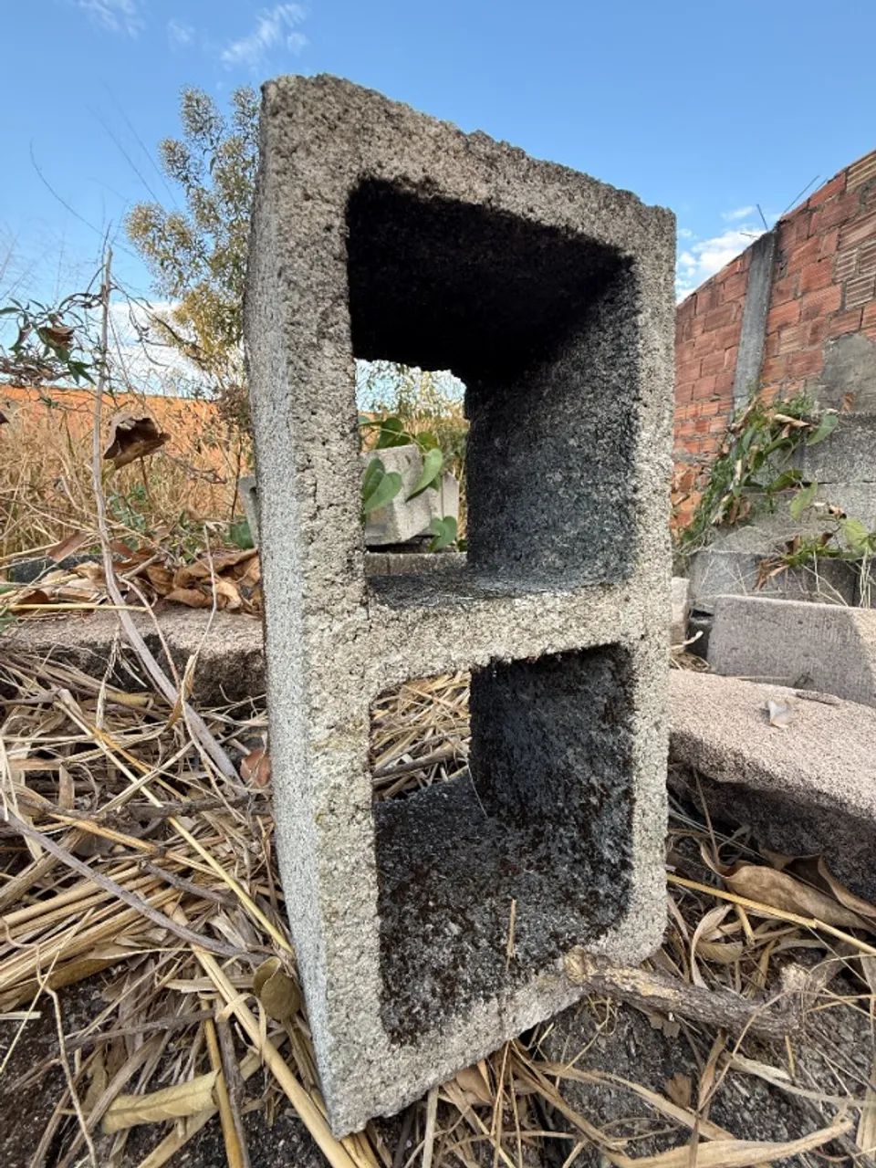 Blocos 020 de Concreto Vedação - Fundo e Sem fundo - Foto 3