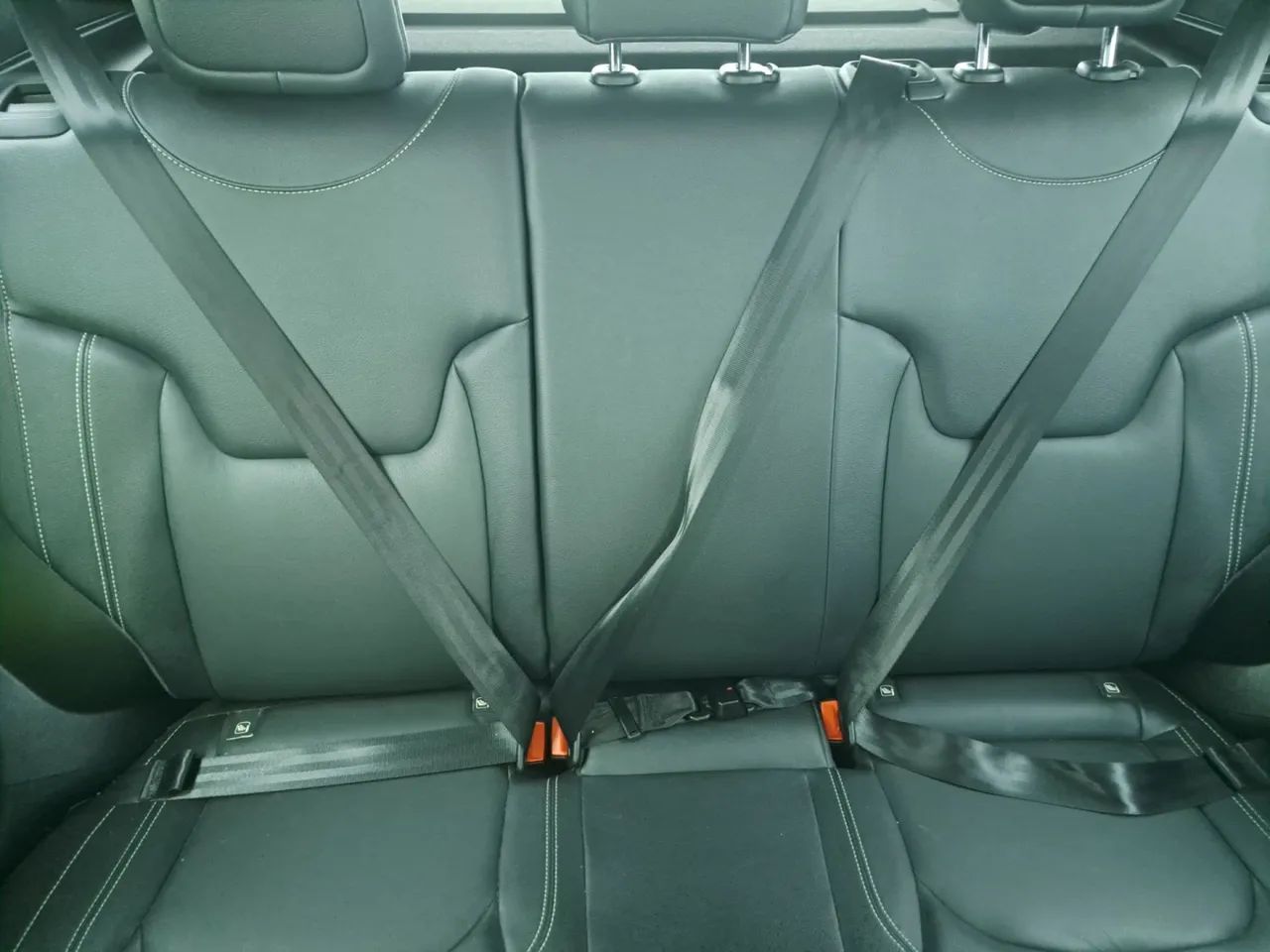 Jeep Renegade Long. T270 1.3 TB 4x2 Flex Aut., foto 18 de 18
