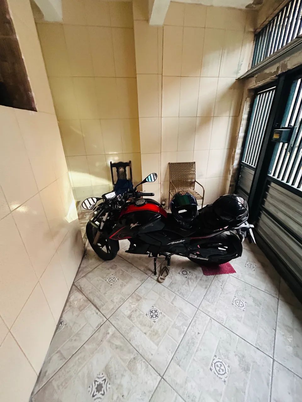 Apache RTR 200 2022 - Foto 3