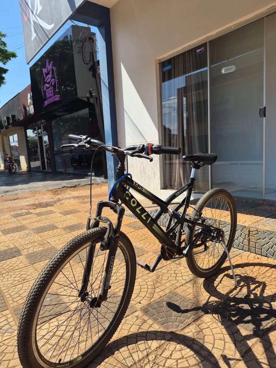 Vende-se essa bicicleta 