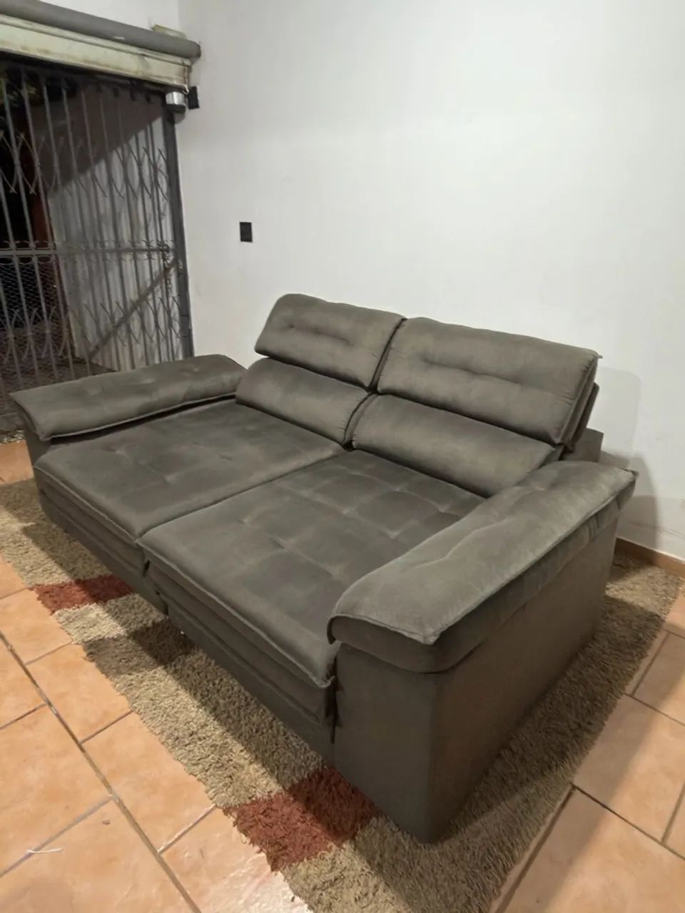 Sofá retrátil higienizado  - Foto 2