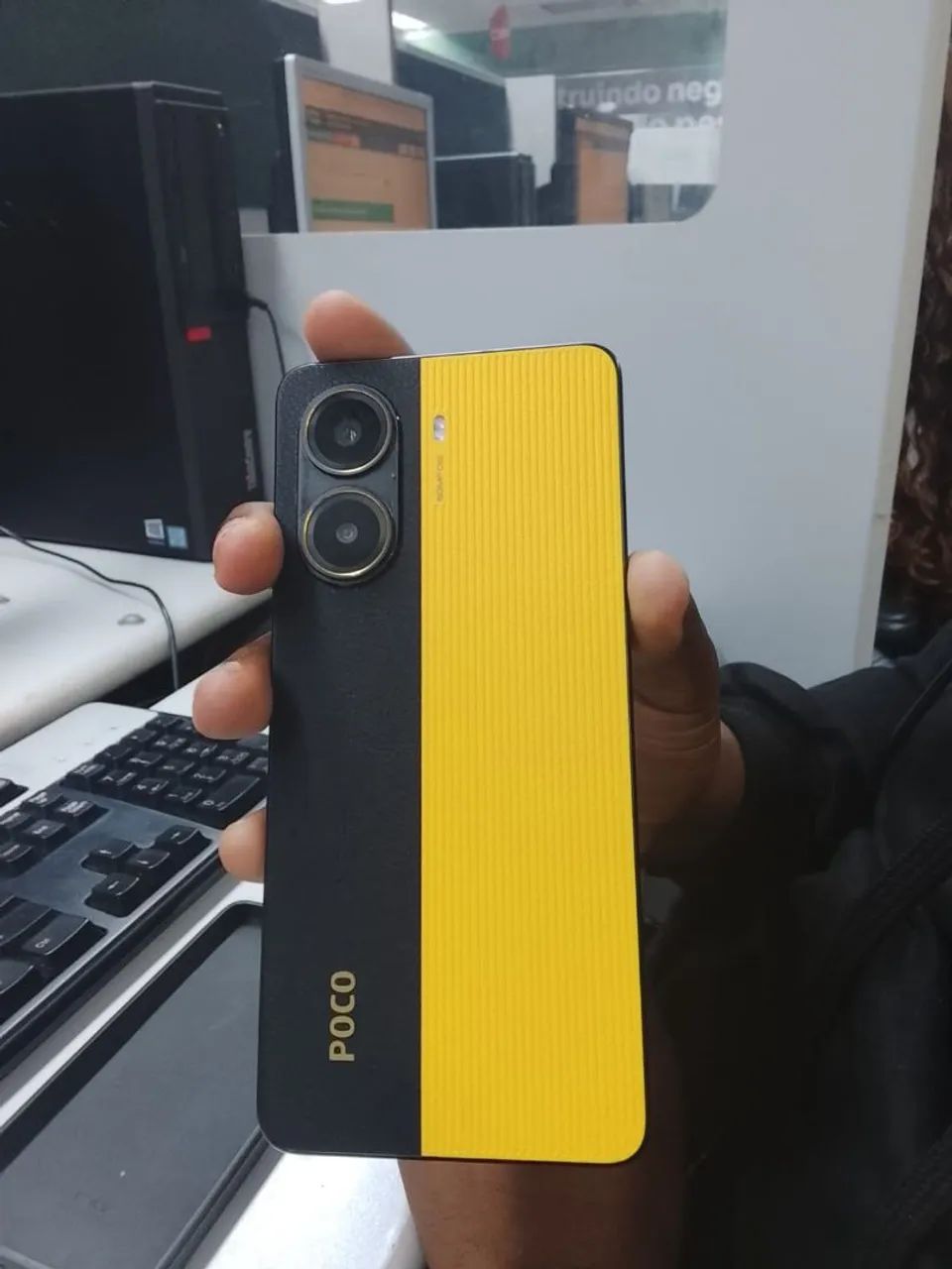 Poco x7 pro  - Foto 2