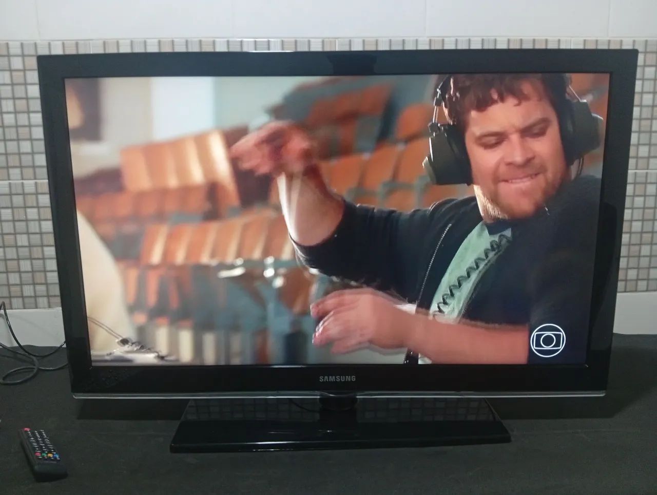 Tv Samsung 40 polegadas LN40C530F1M - Foto 3