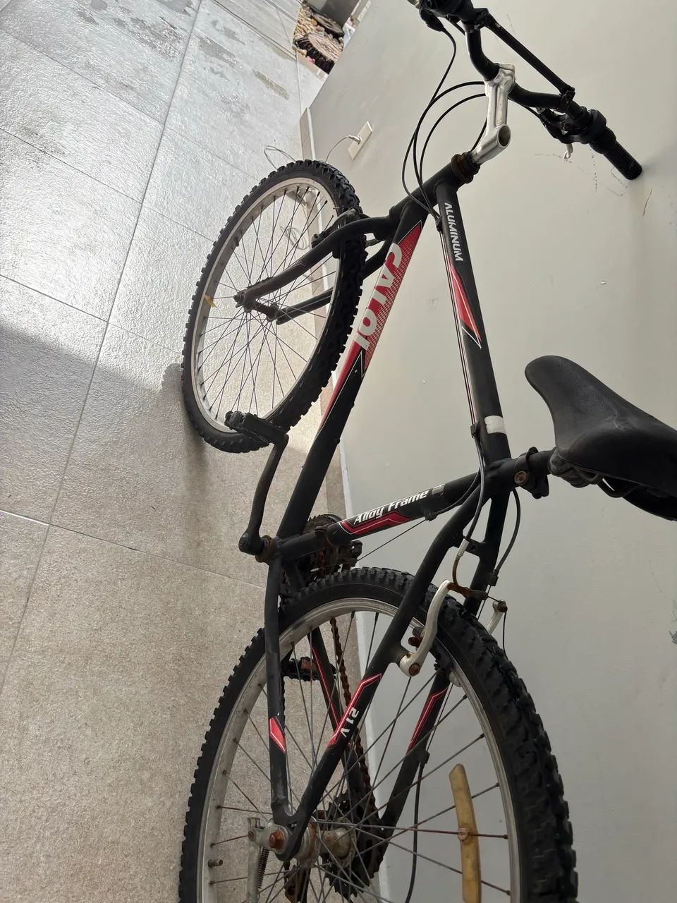 Bicicleta Caloi Aro 26 Alumínio com Marcha - Foto 2