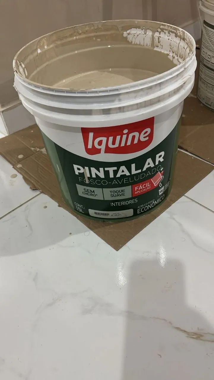 Tinta e parede