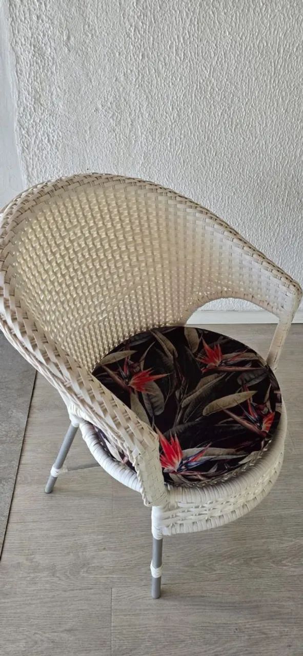 Conjunto de cadeiras de vime. - Foto 5
