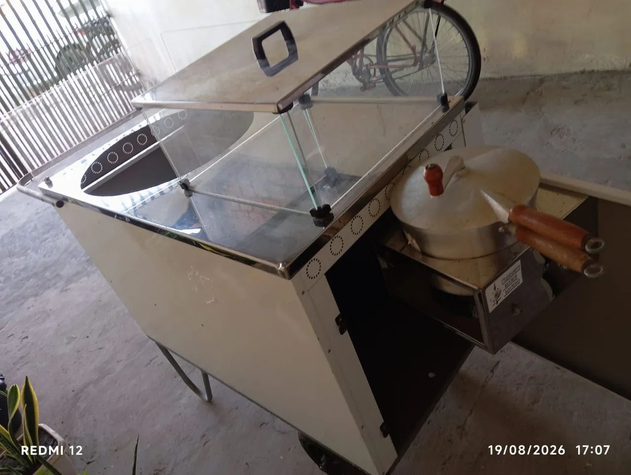 Carrinho de pipoca e algodão doce  - Foto 2