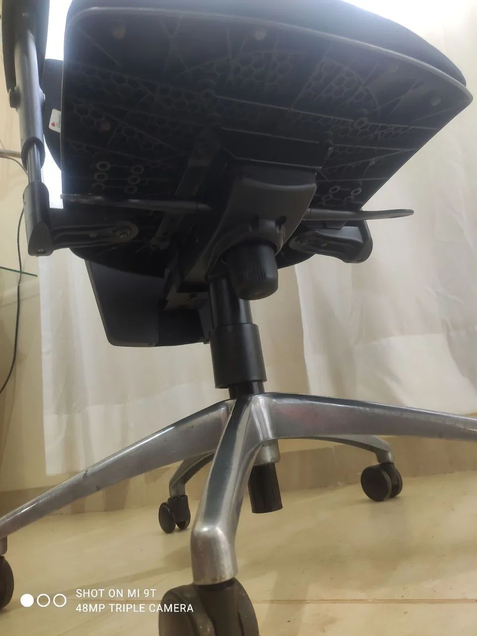 Cadeira escritório presidente  - Foto 5