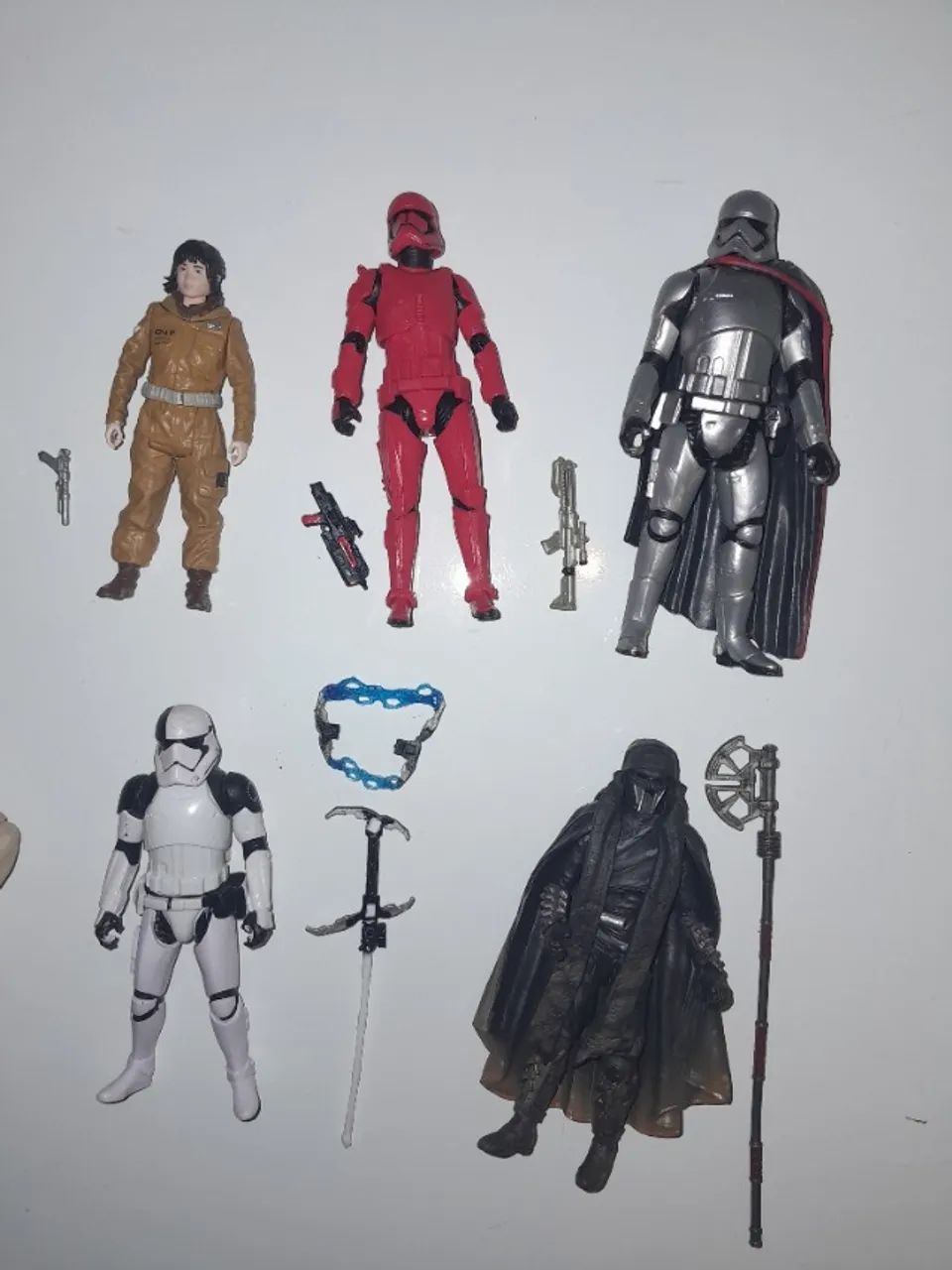 STAR WARS lote 5 figuras sequels earas, troopers etc