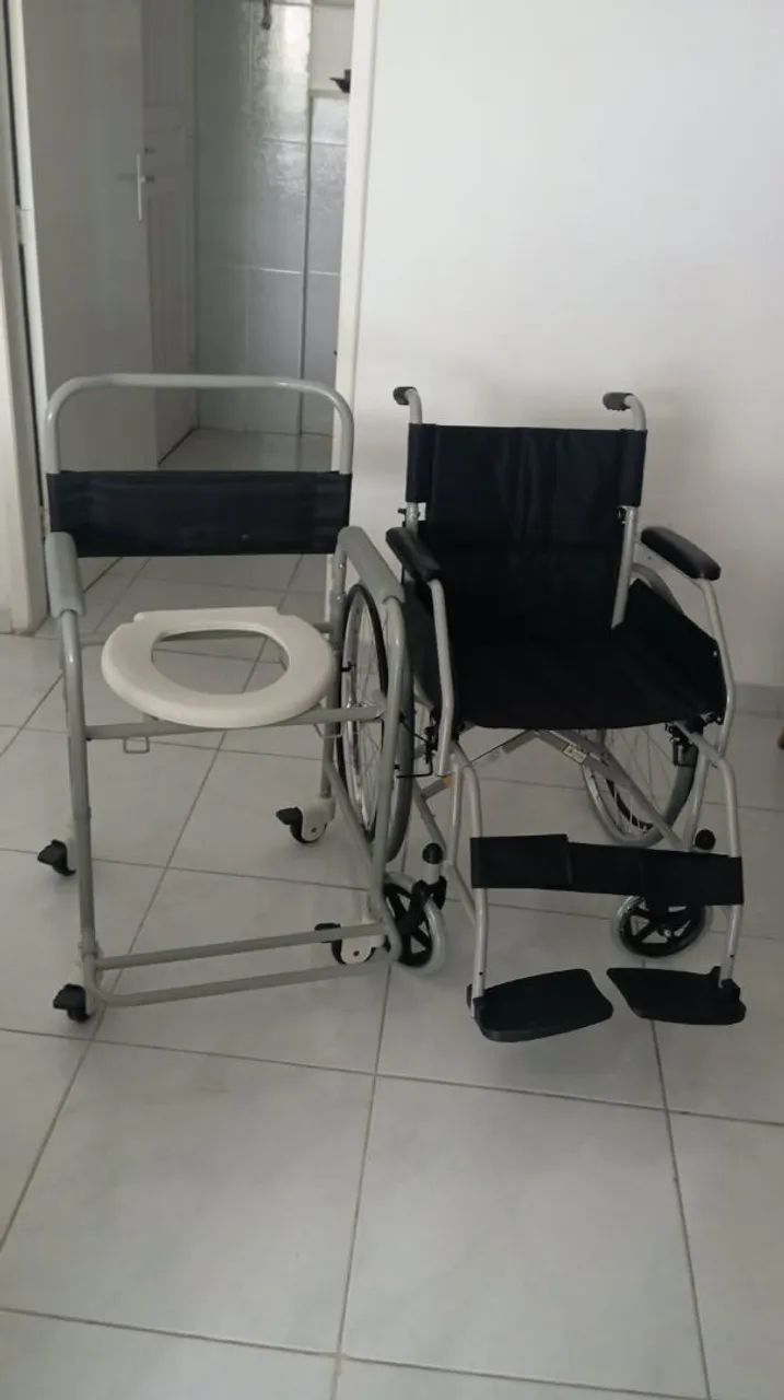 Cadeira de rodas e Cadeira de banho - Foto 2