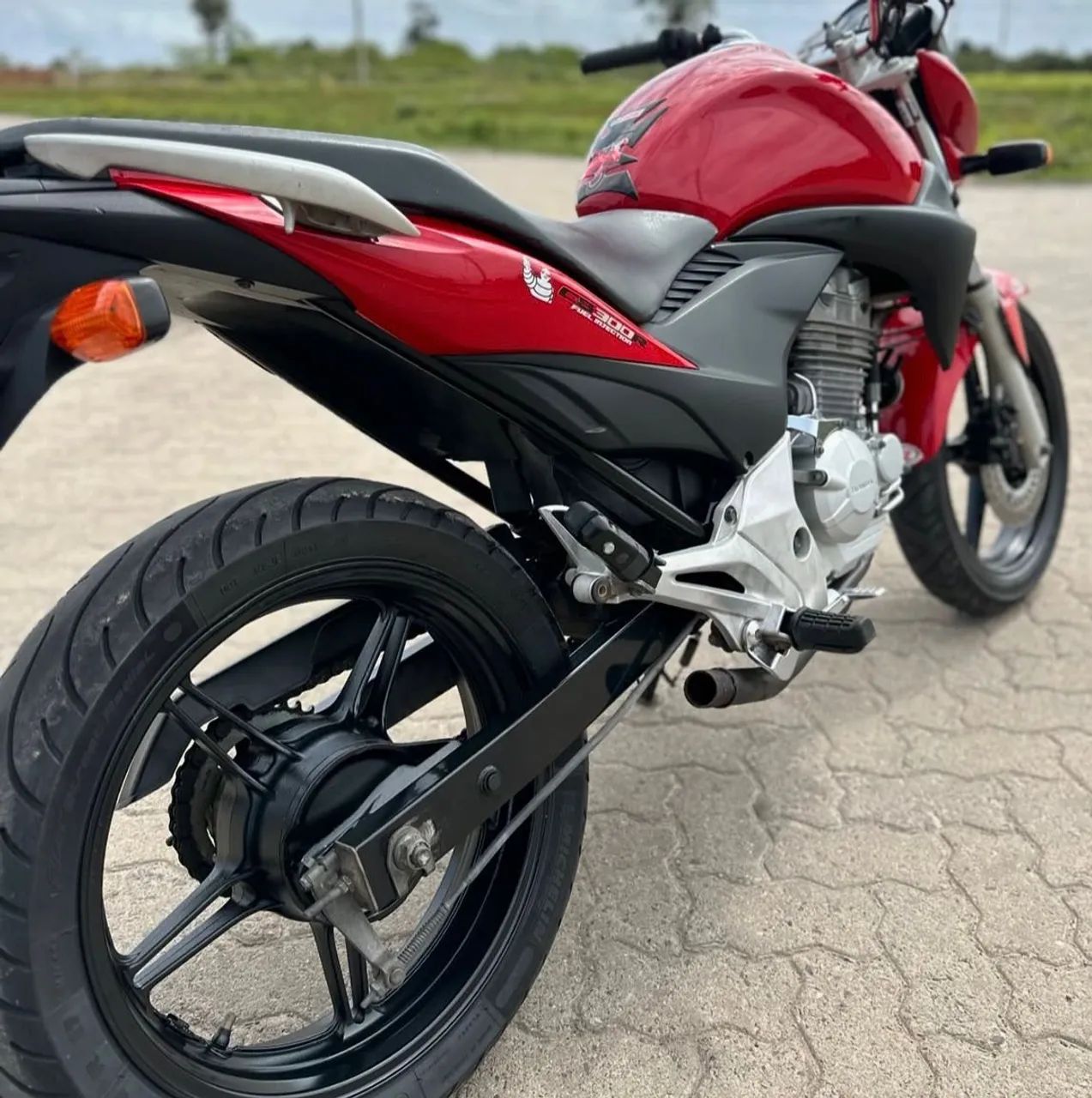 VENDO CB300 - Foto 4