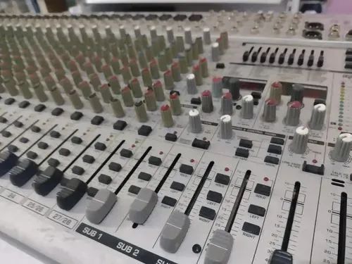 Mesa Behringer 24 canais  - Foto 2