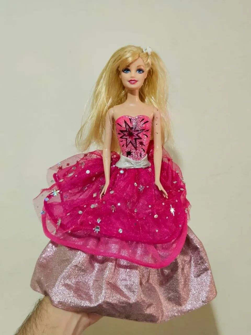 Boneca Barbie Moda e Magia 