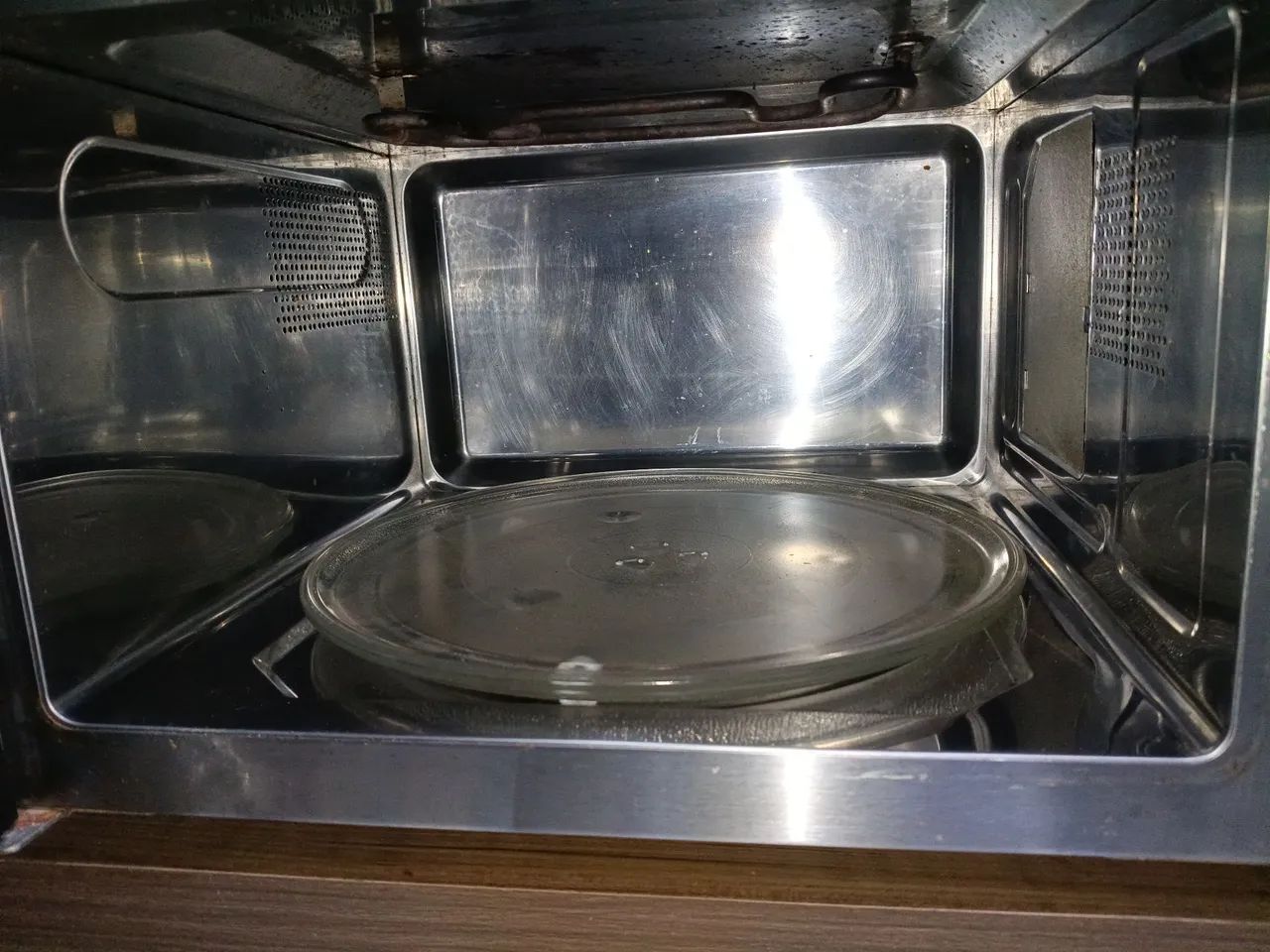 Microondas Brastemp 35 l inox e com grill - Foto 2